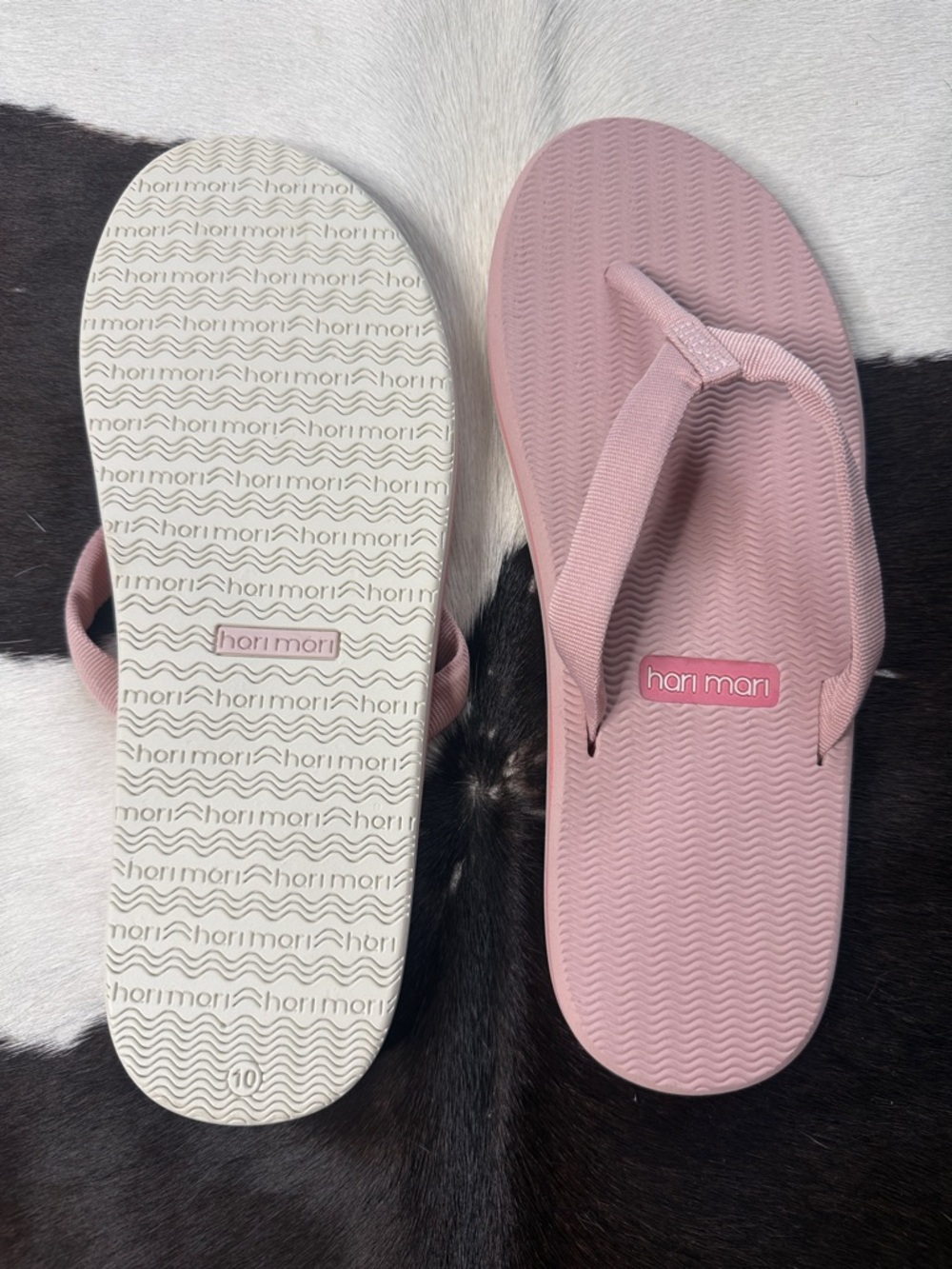 hari mari Women's Pink Flip Flop Sandals